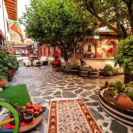 плевнята シャレー バンスコ